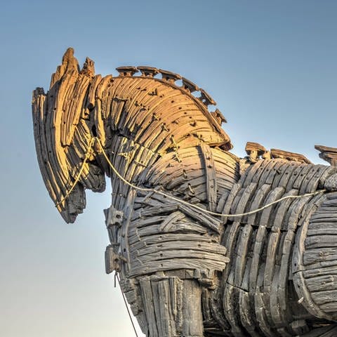 Trojanisches Pferd in Canakkale  Türkei: Trojanisches Pferd: Die Redewendung "jemandem was vom Pferd erzählen" ist eine Anspielung auf den Trojanischen Krieg